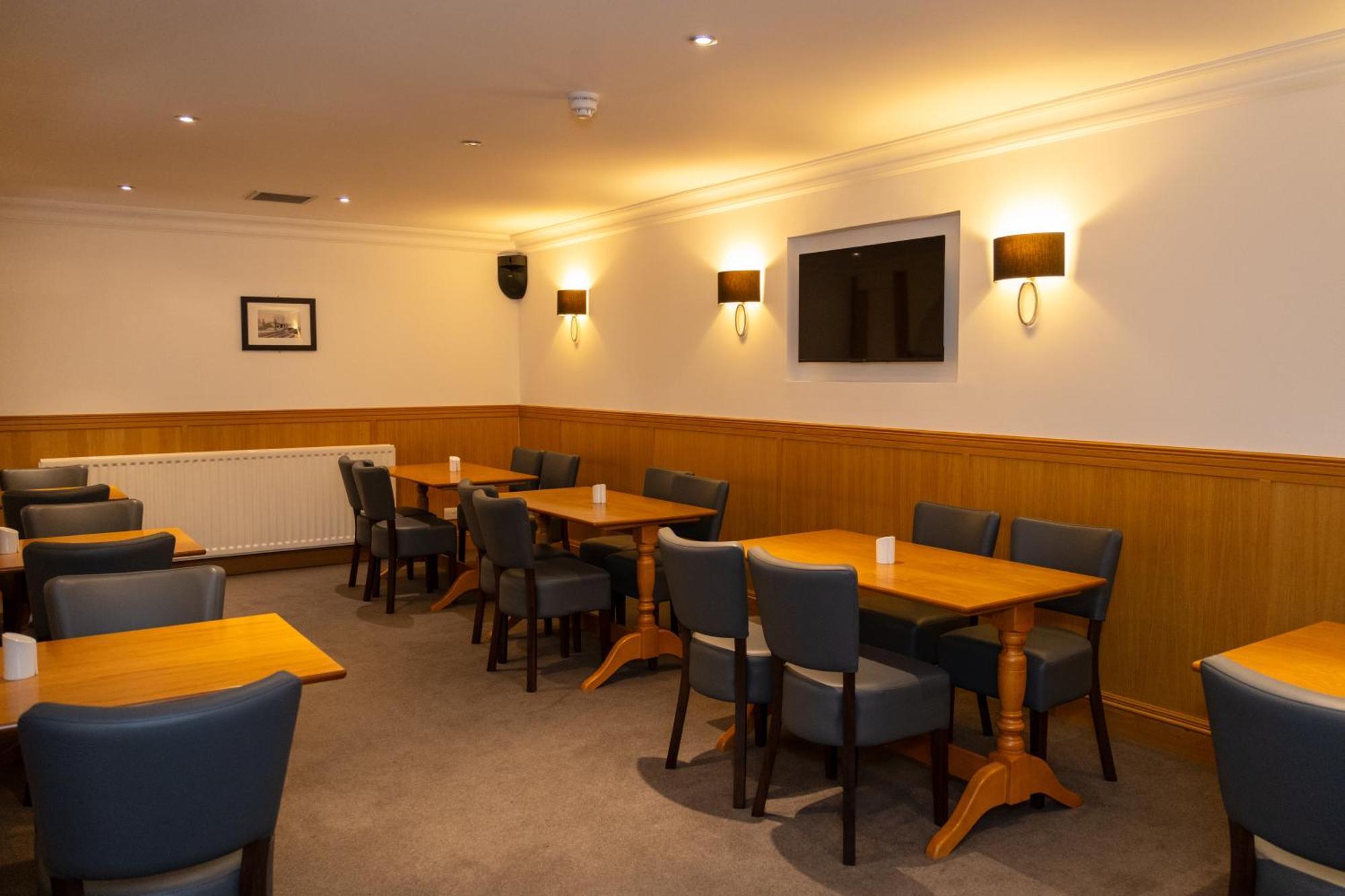 Station Hotel Ellon Dış mekan fotoğraf