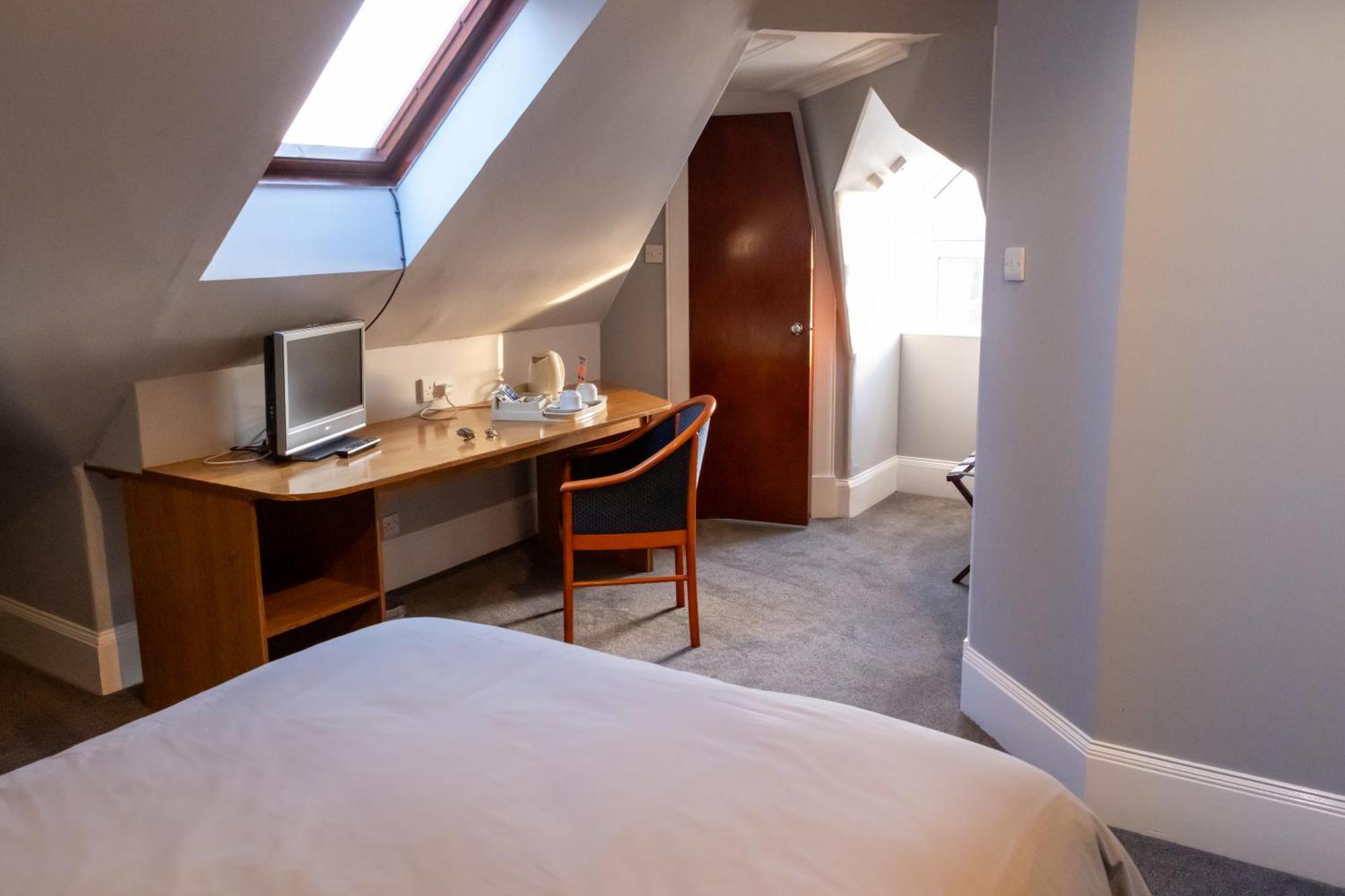 Station Hotel Ellon Dış mekan fotoğraf