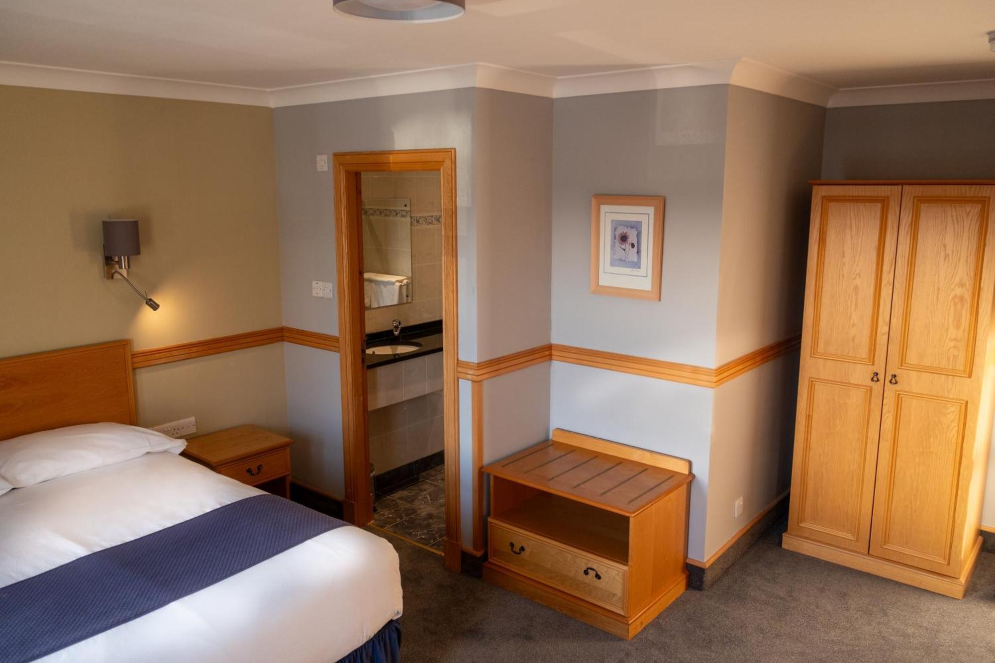 Station Hotel Ellon Dış mekan fotoğraf