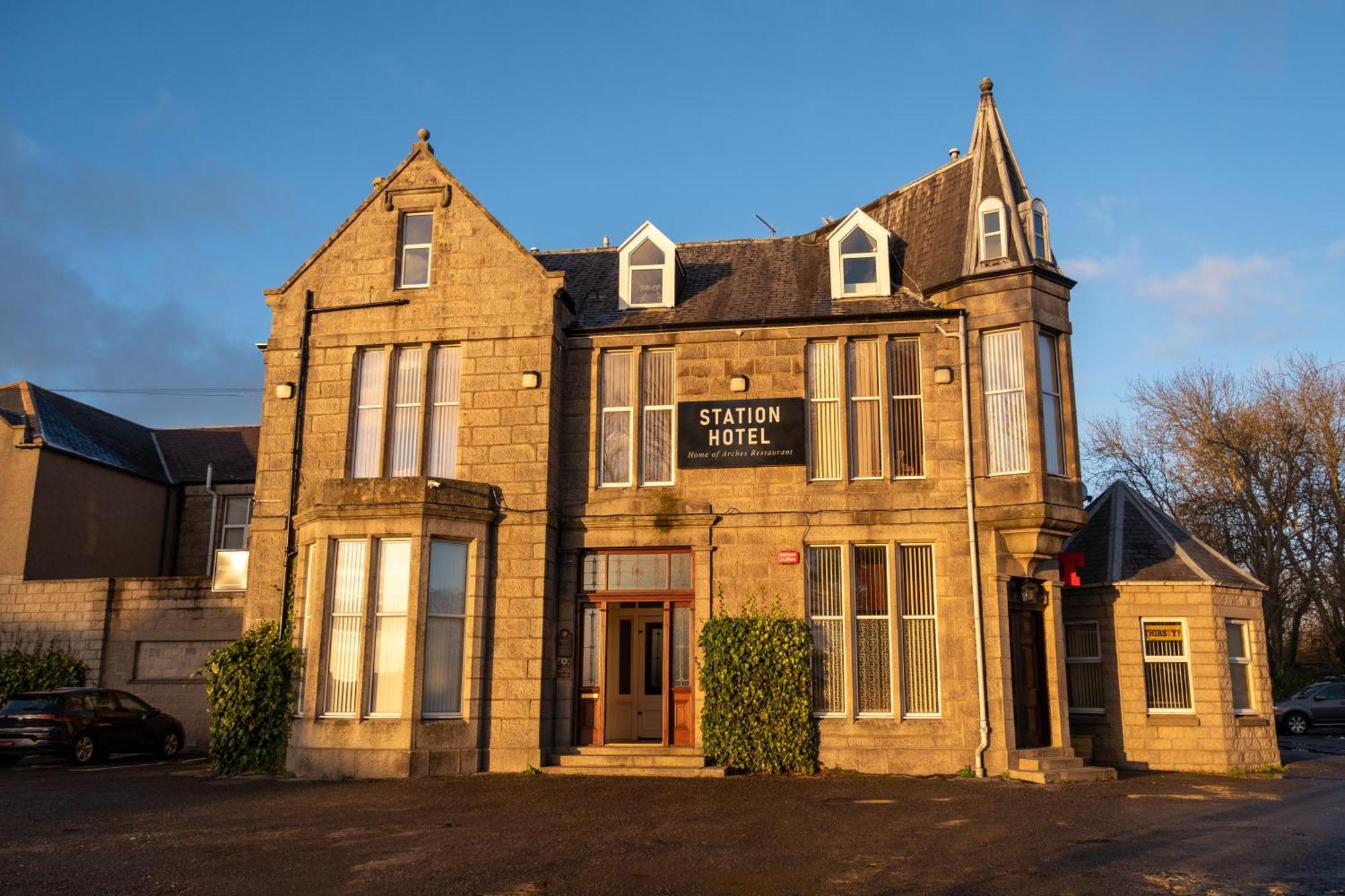 Station Hotel Ellon Dış mekan fotoğraf