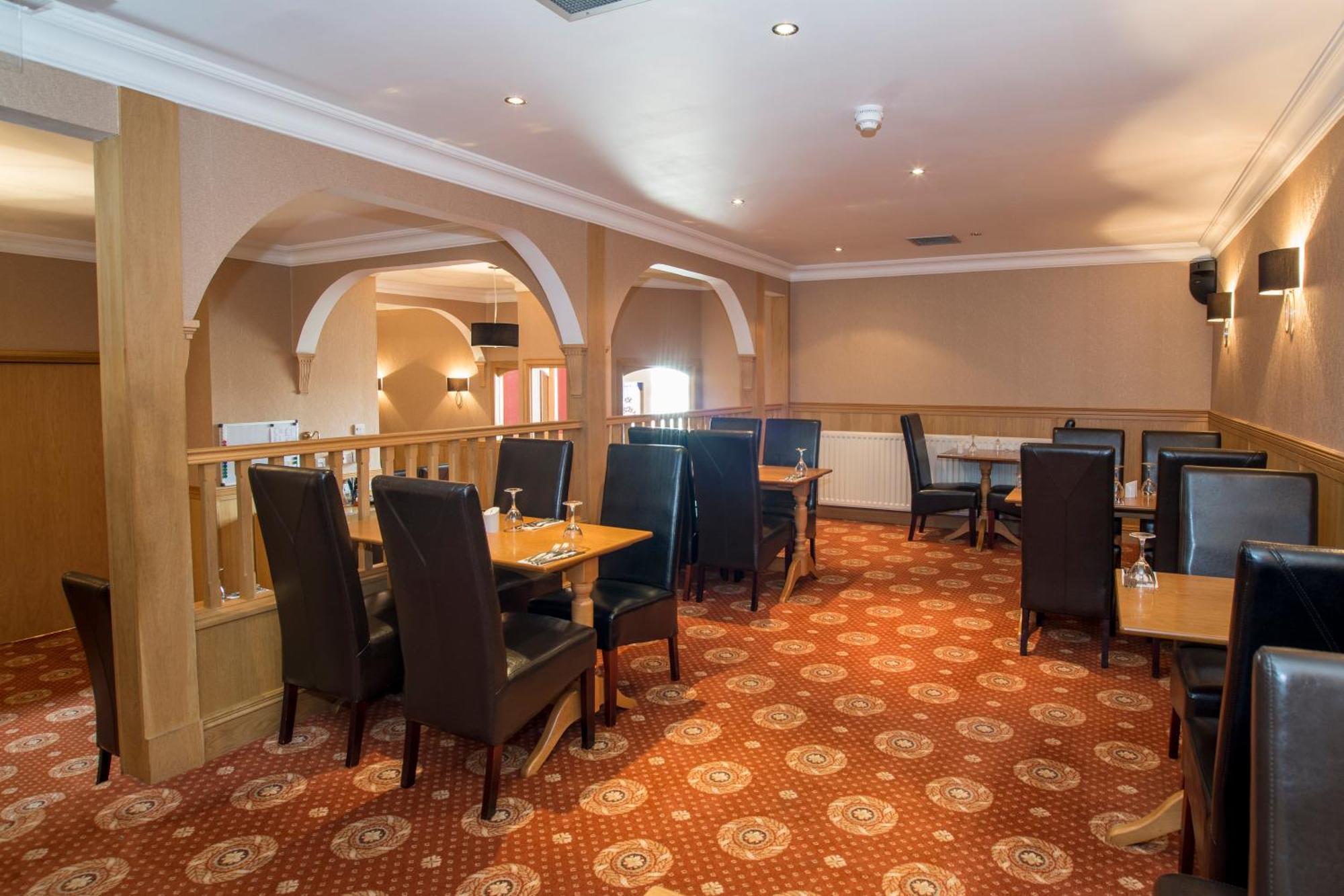 Station Hotel Ellon Dış mekan fotoğraf